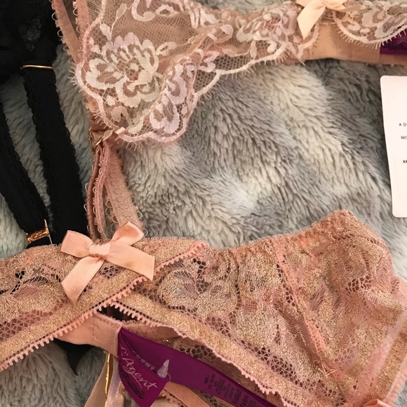 BNWT Agent Provocateur Garters - Picture 4 of 7
